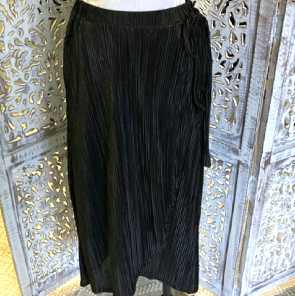 Shimmery Black Wrap Skirt  NWOT